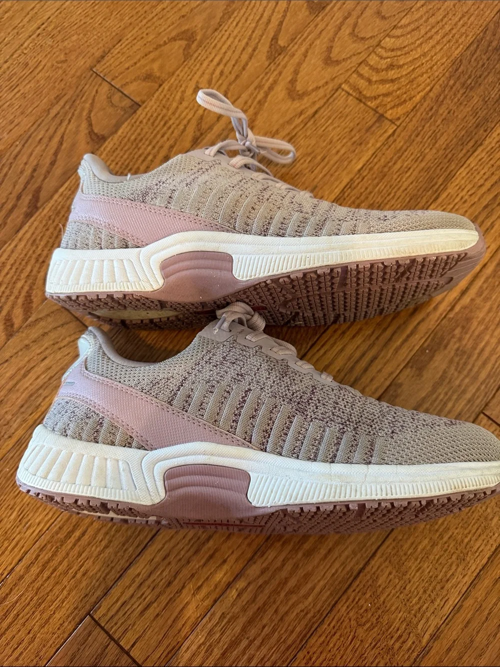Light Mauve Knit Lace-Up Sneakers orthofeet kita hands free